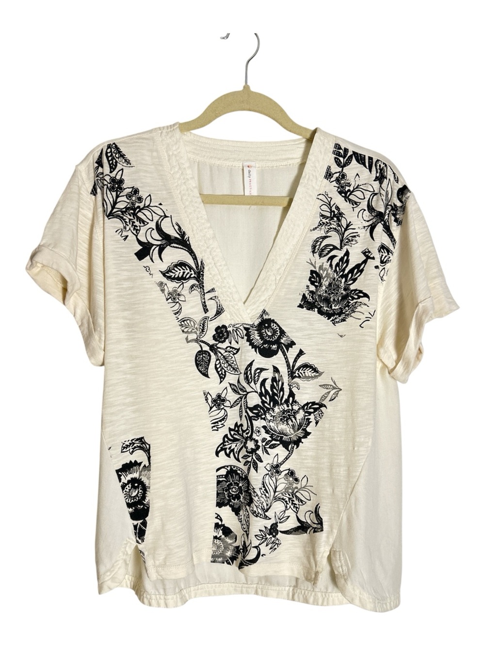 Daily Practice Anthropologie V Neck Too Size XS